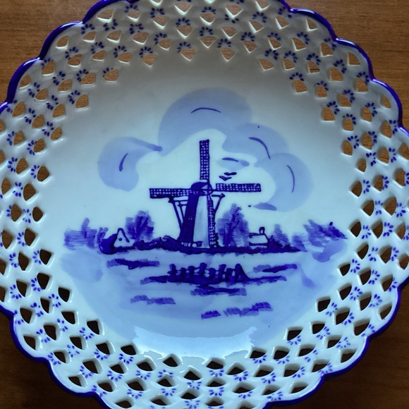 HOLLAND Delft Blue Windmill Hand Painted Design by TS - Picture 2 of 7